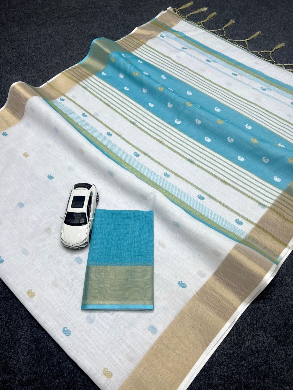 Soft linen saree