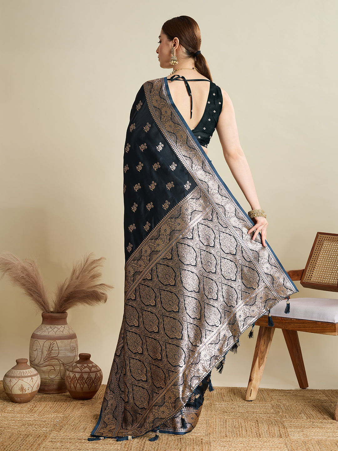 soft silk zari design  saree
