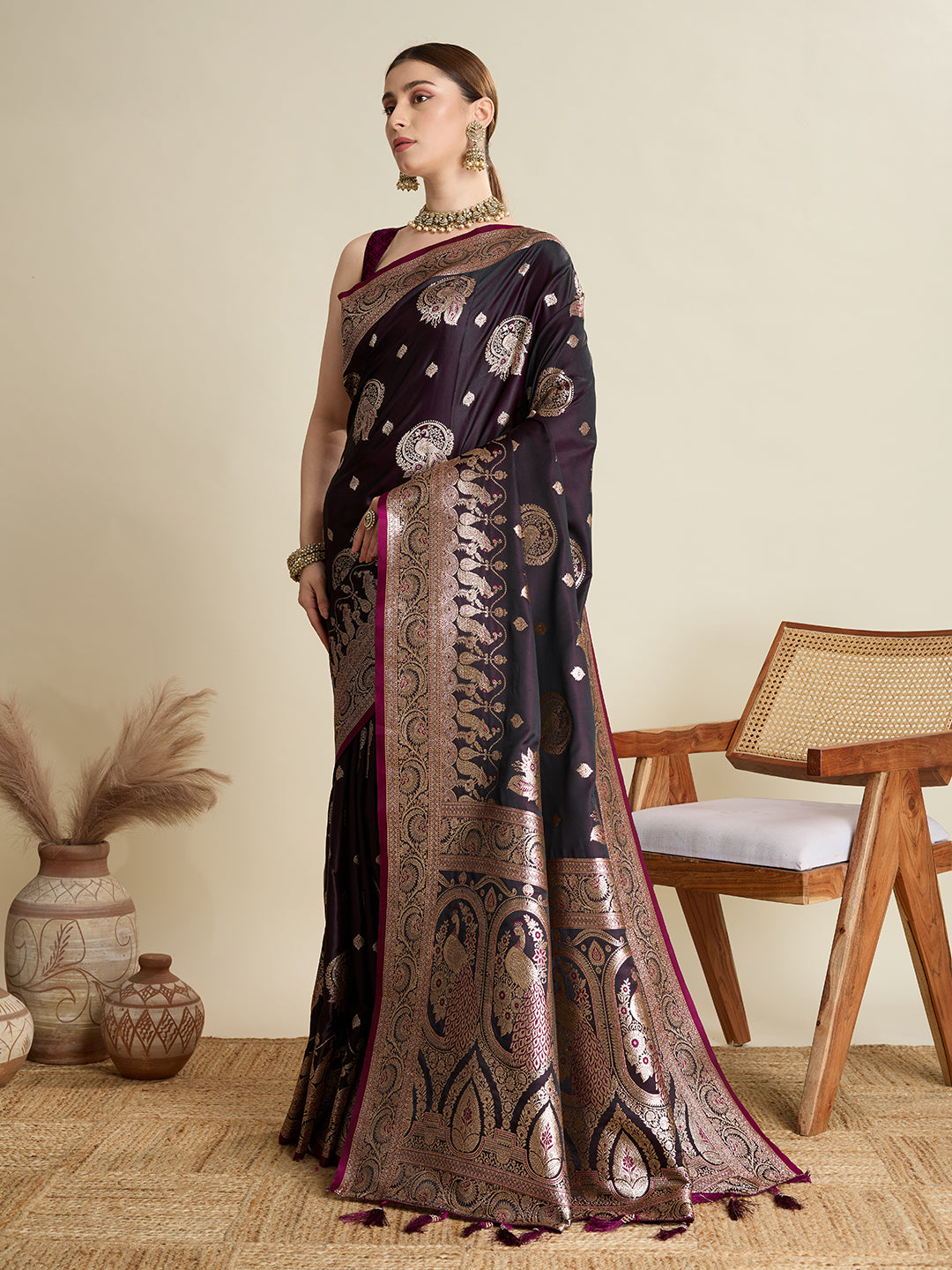 soft silk zari design  saree