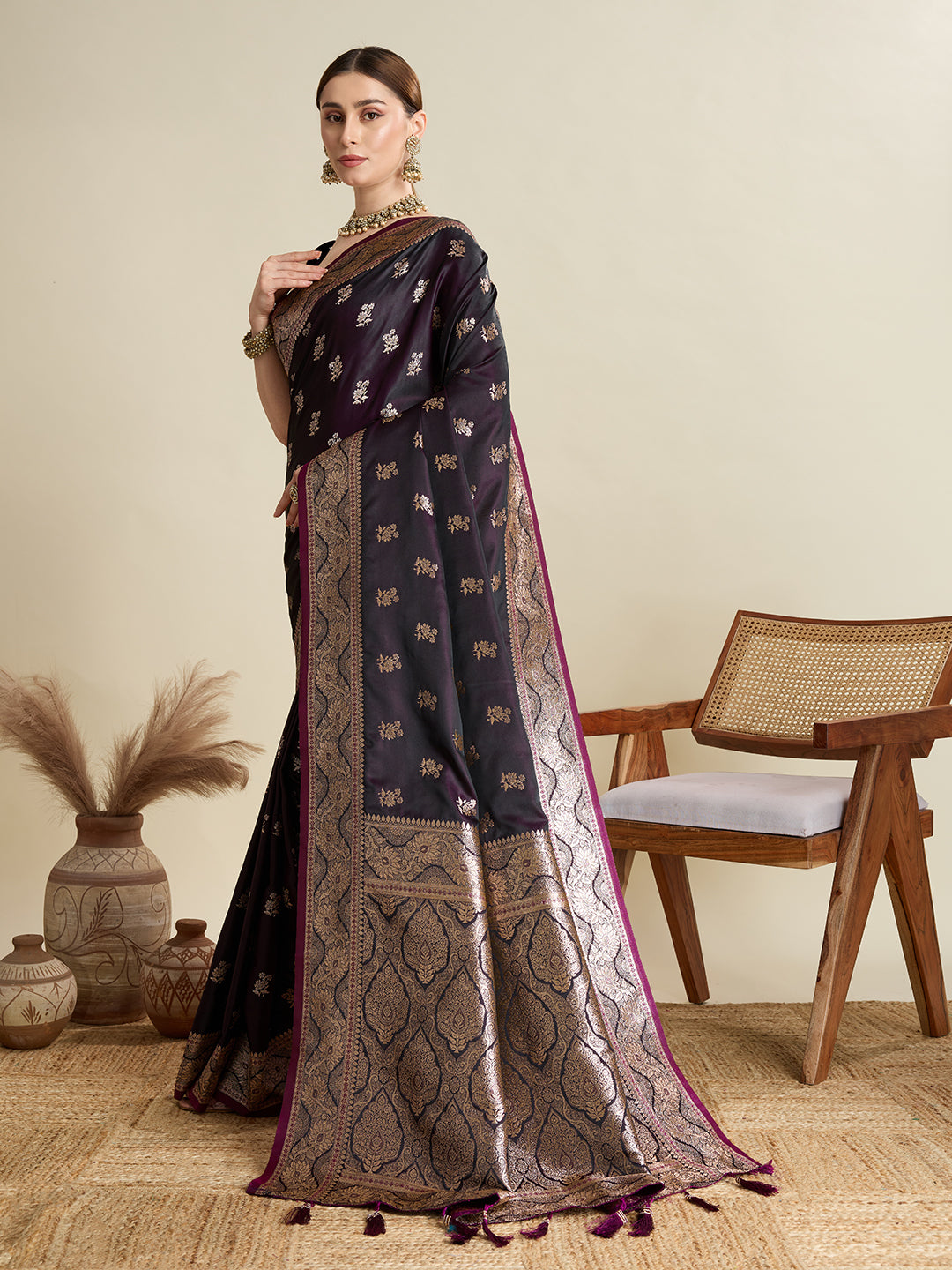 soft silk zari design  saree