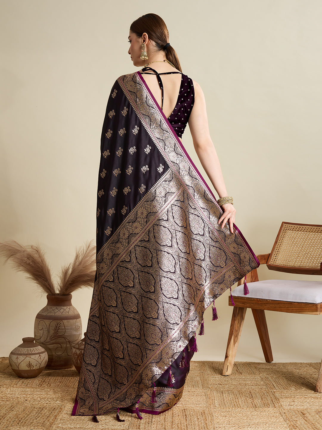 soft silk zari design  saree