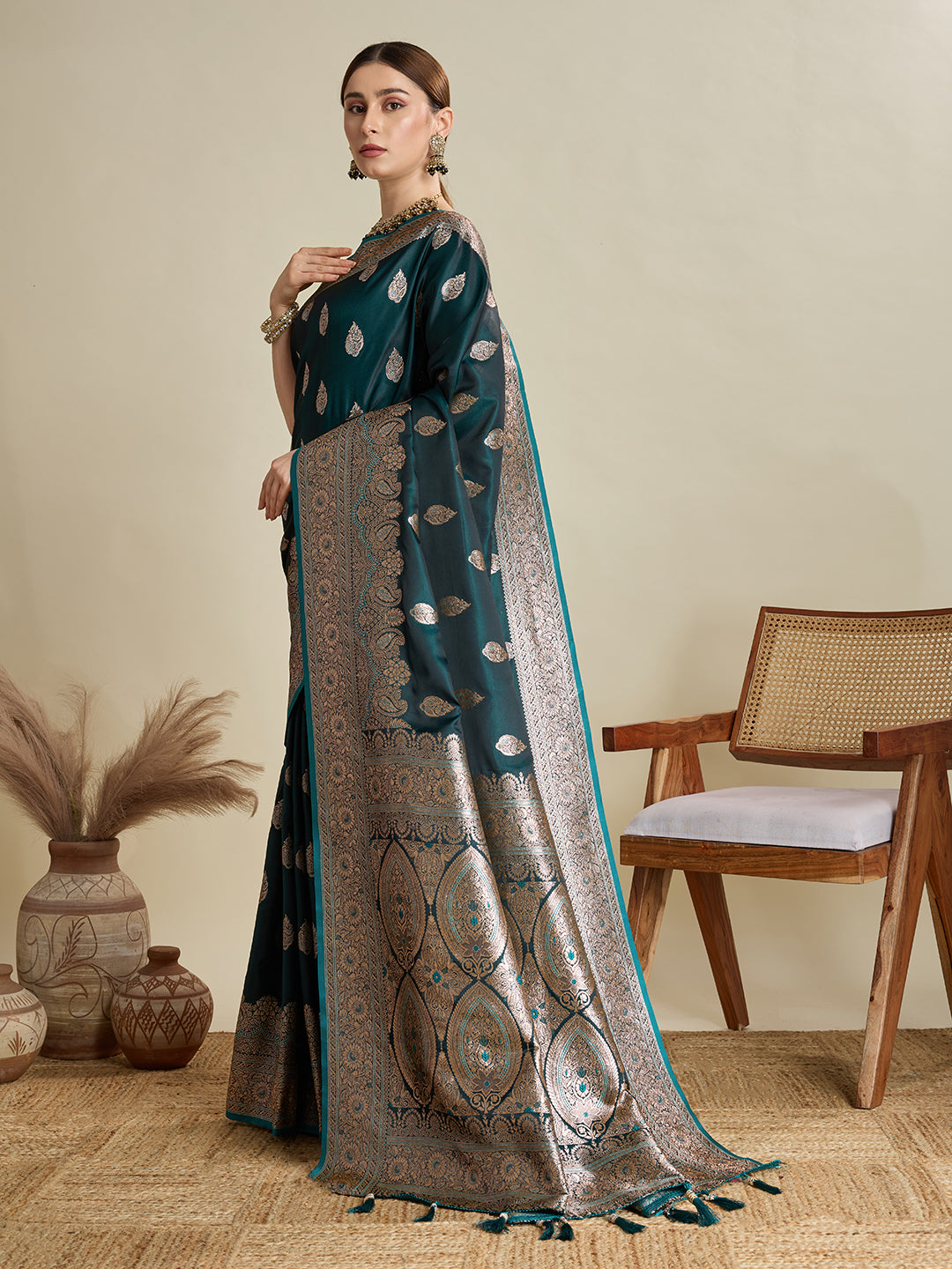 soft silk zari design  saree