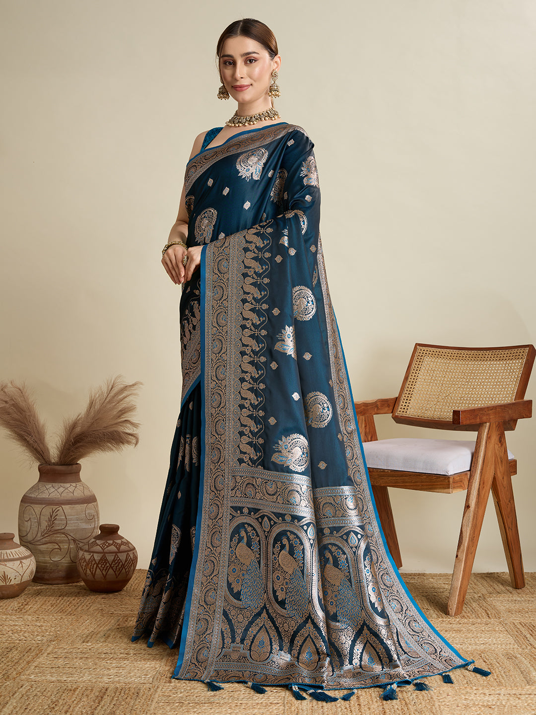 soft silk zari design  saree