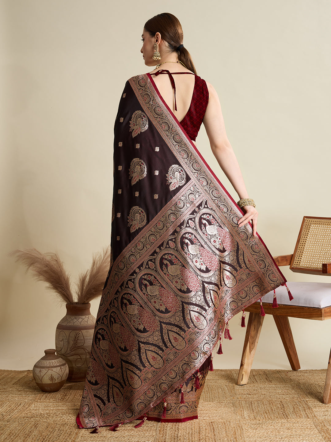 soft silk zari design  saree
