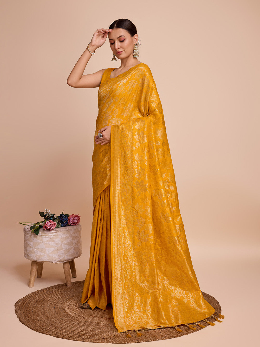 soft silk zari work saree