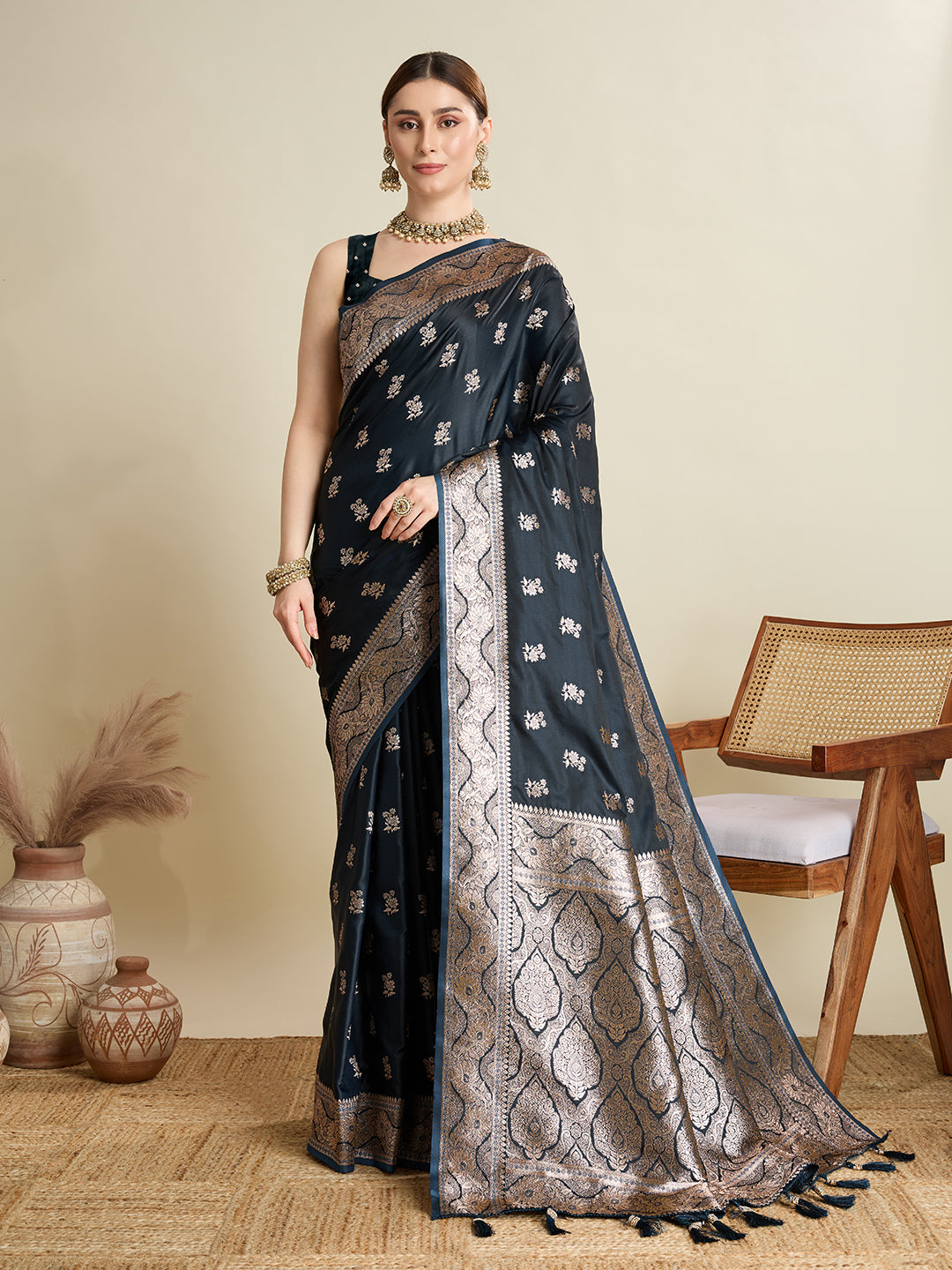soft silk zari design  saree