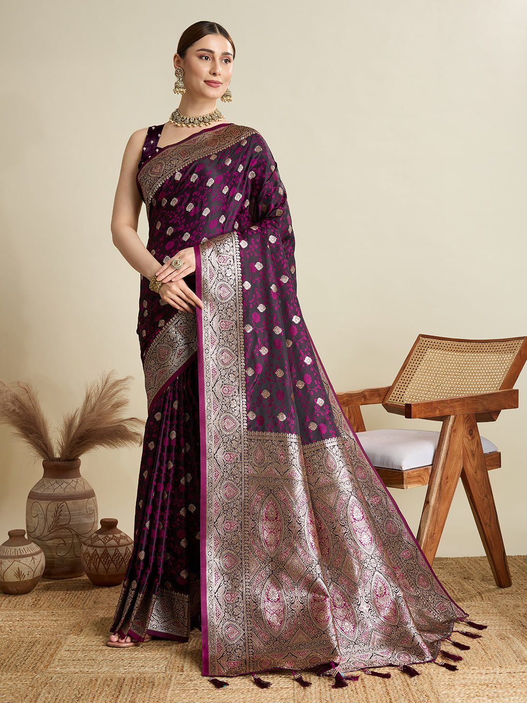 soft silk zari design  saree