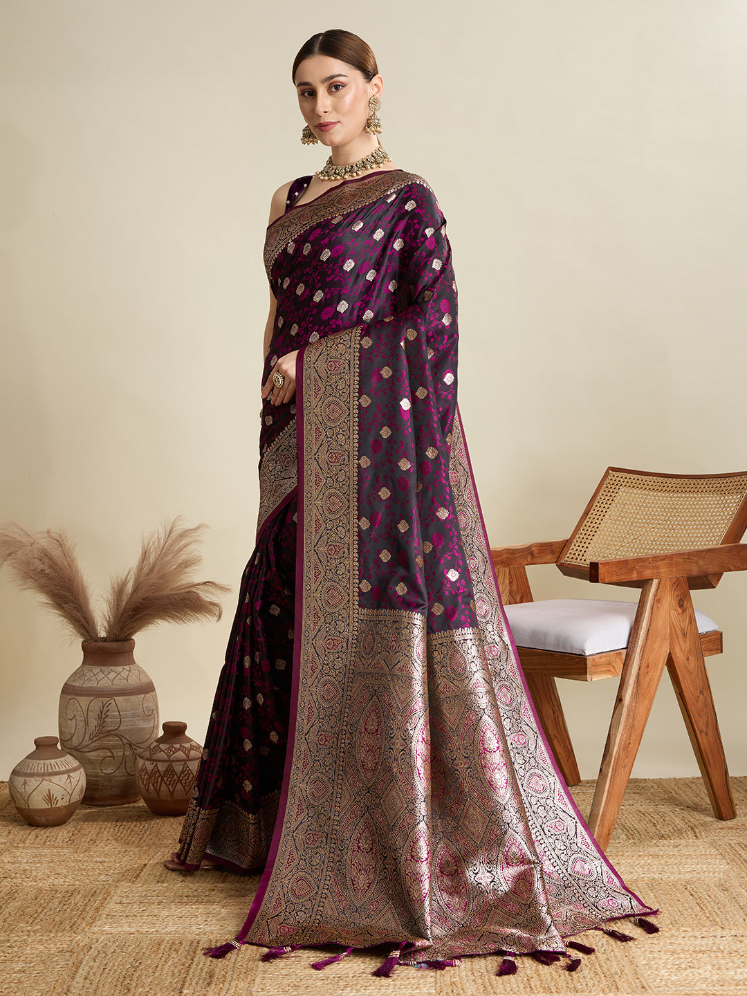 soft silk zari design  saree