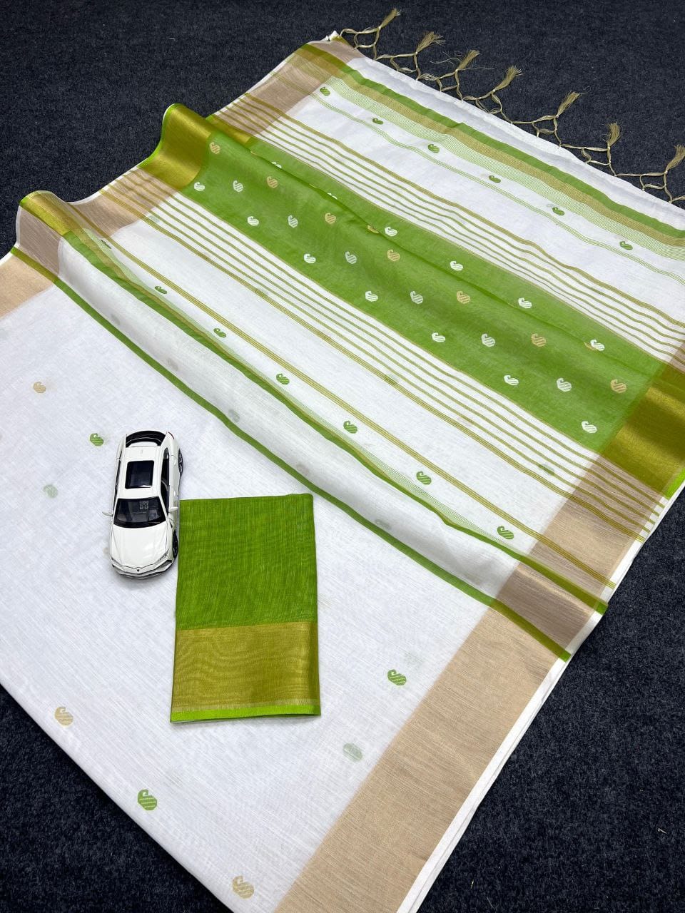 Soft linen saree