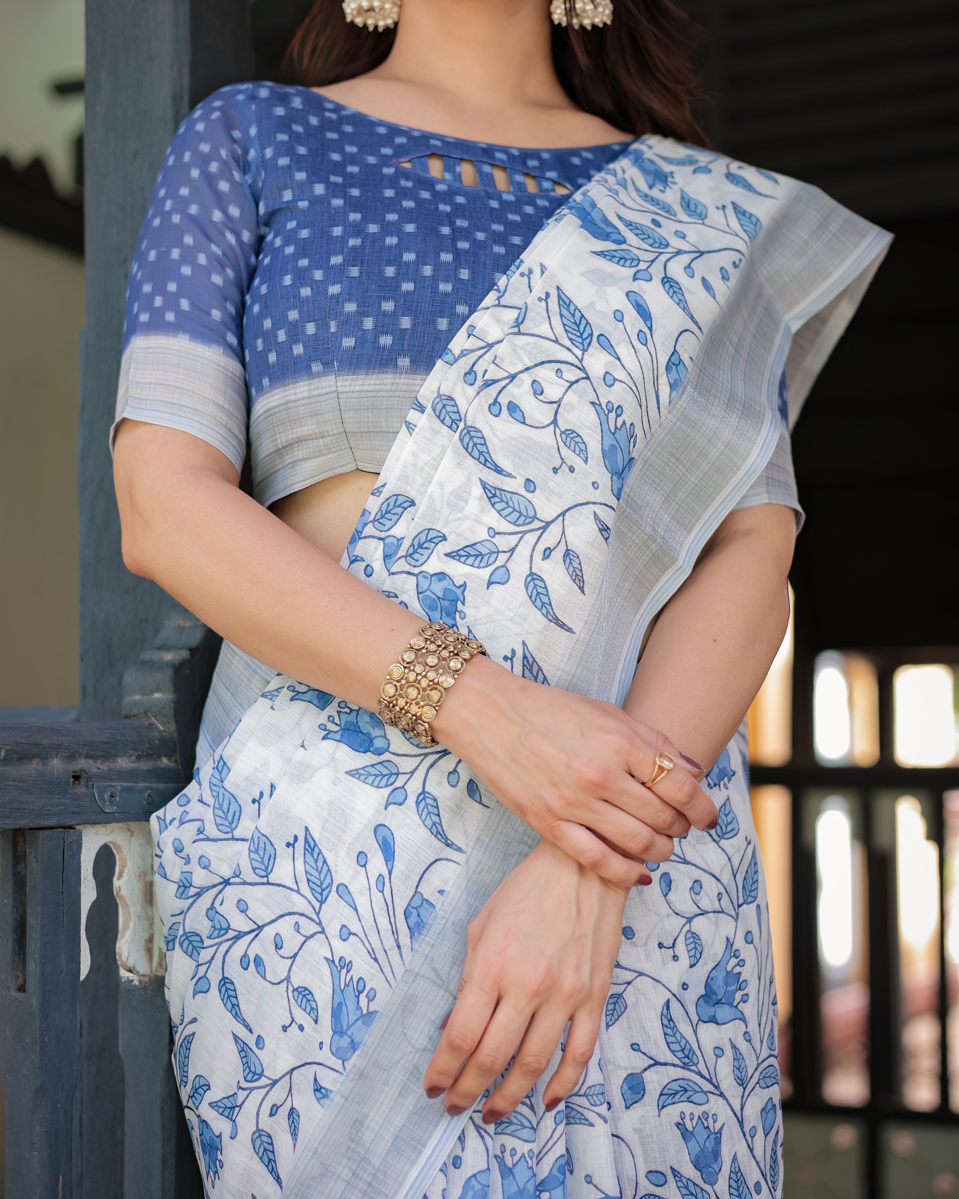 Premium soft linen saree
