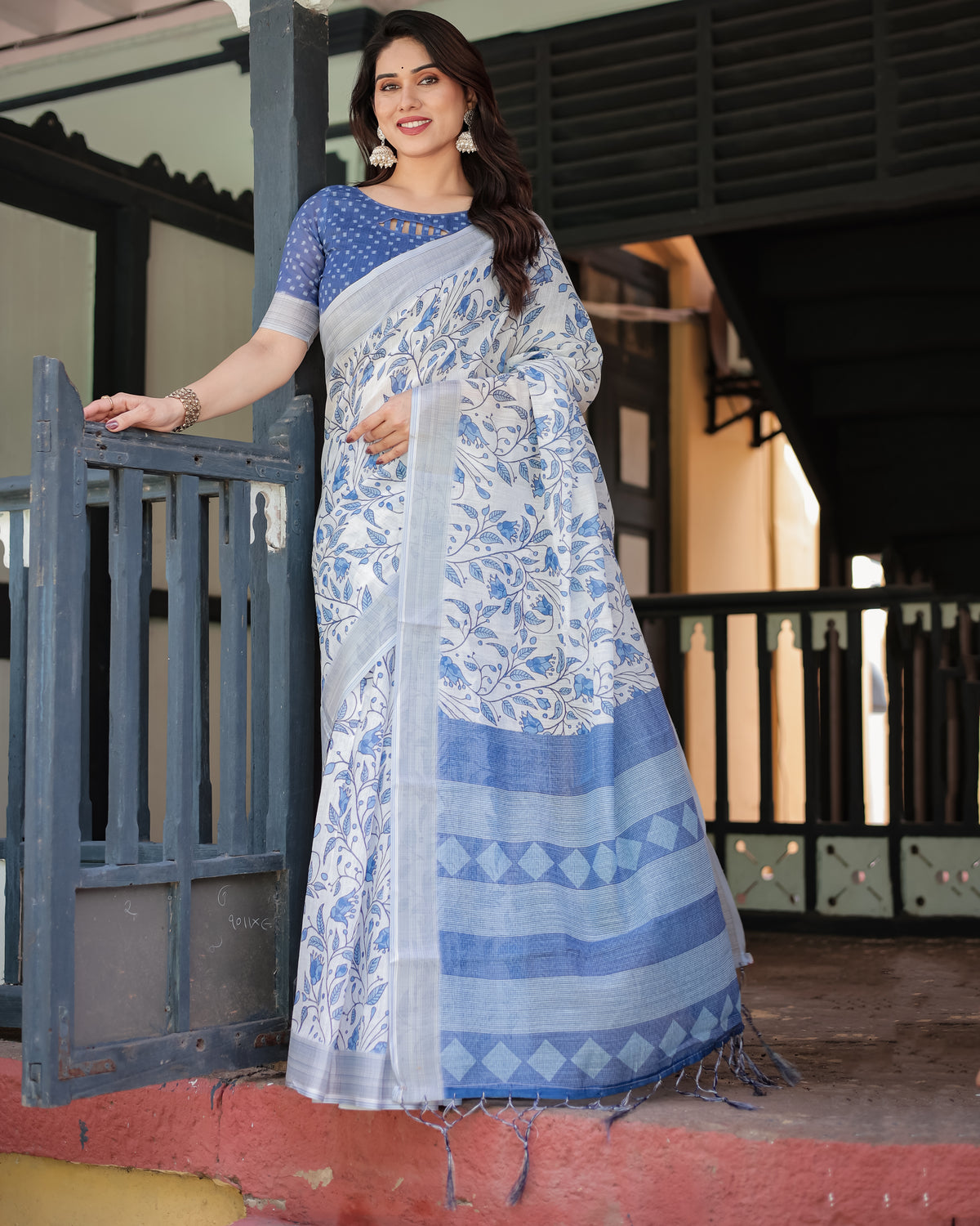 Premium soft linen saree