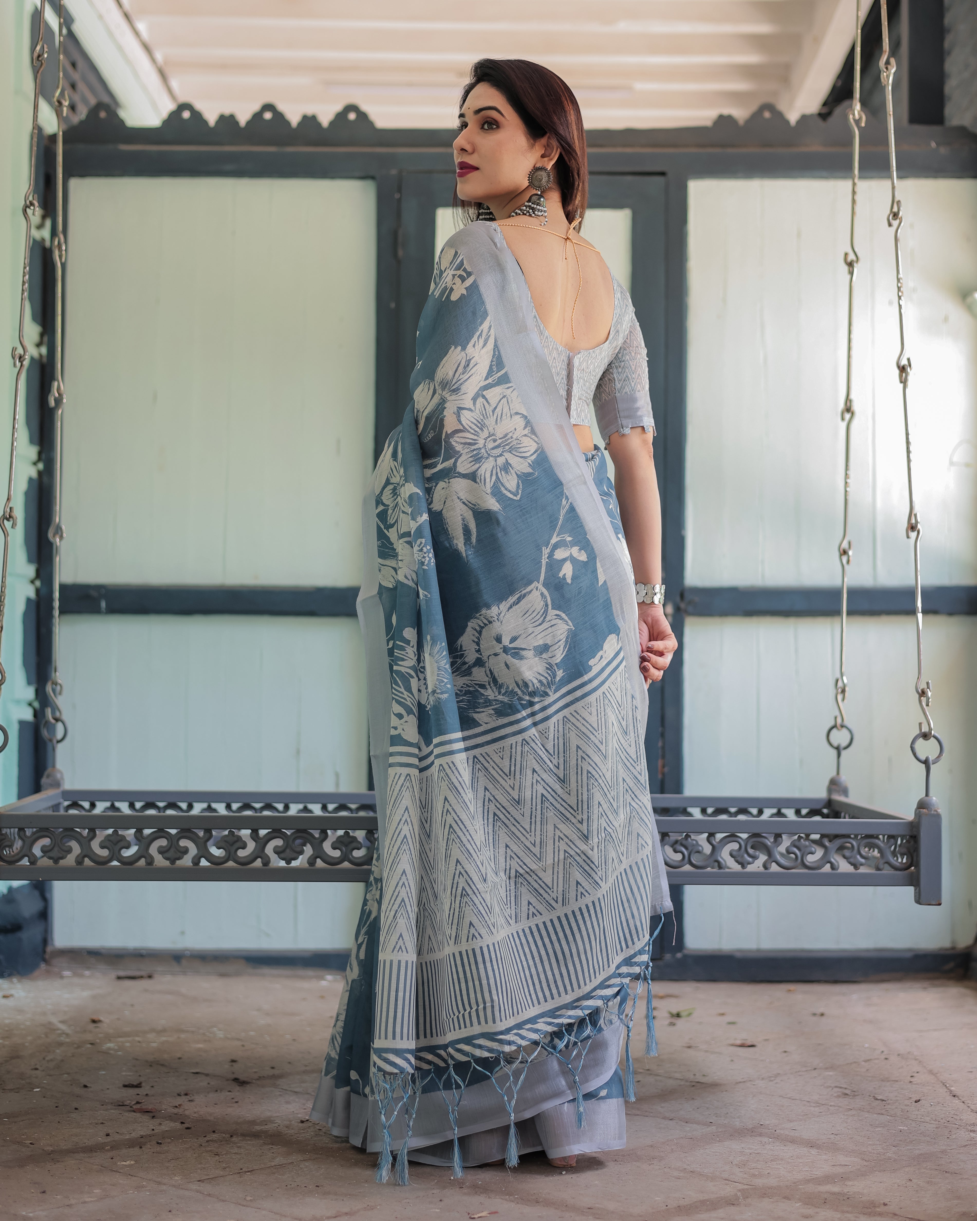 Premium soft linen saree