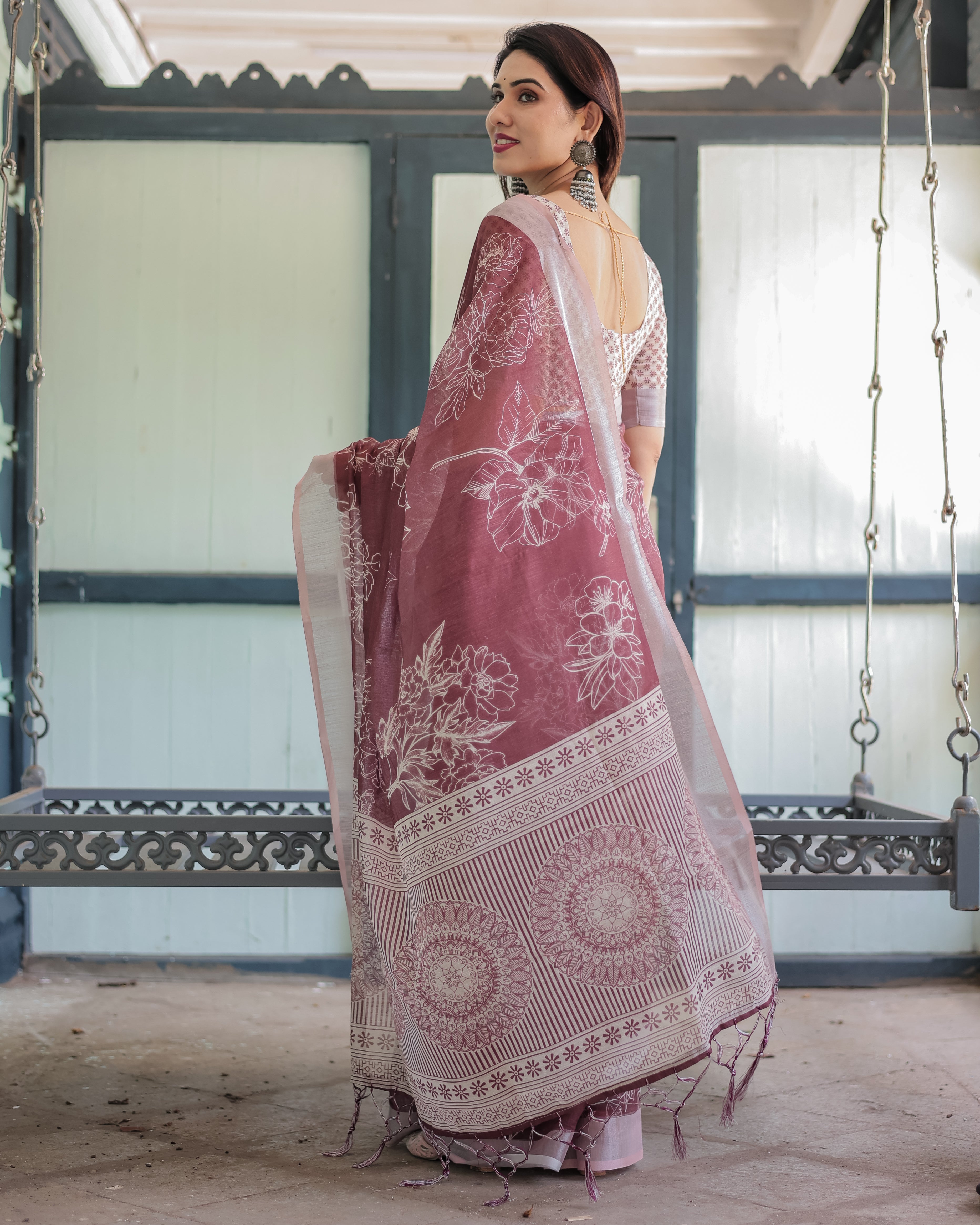 Premium soft linen saree